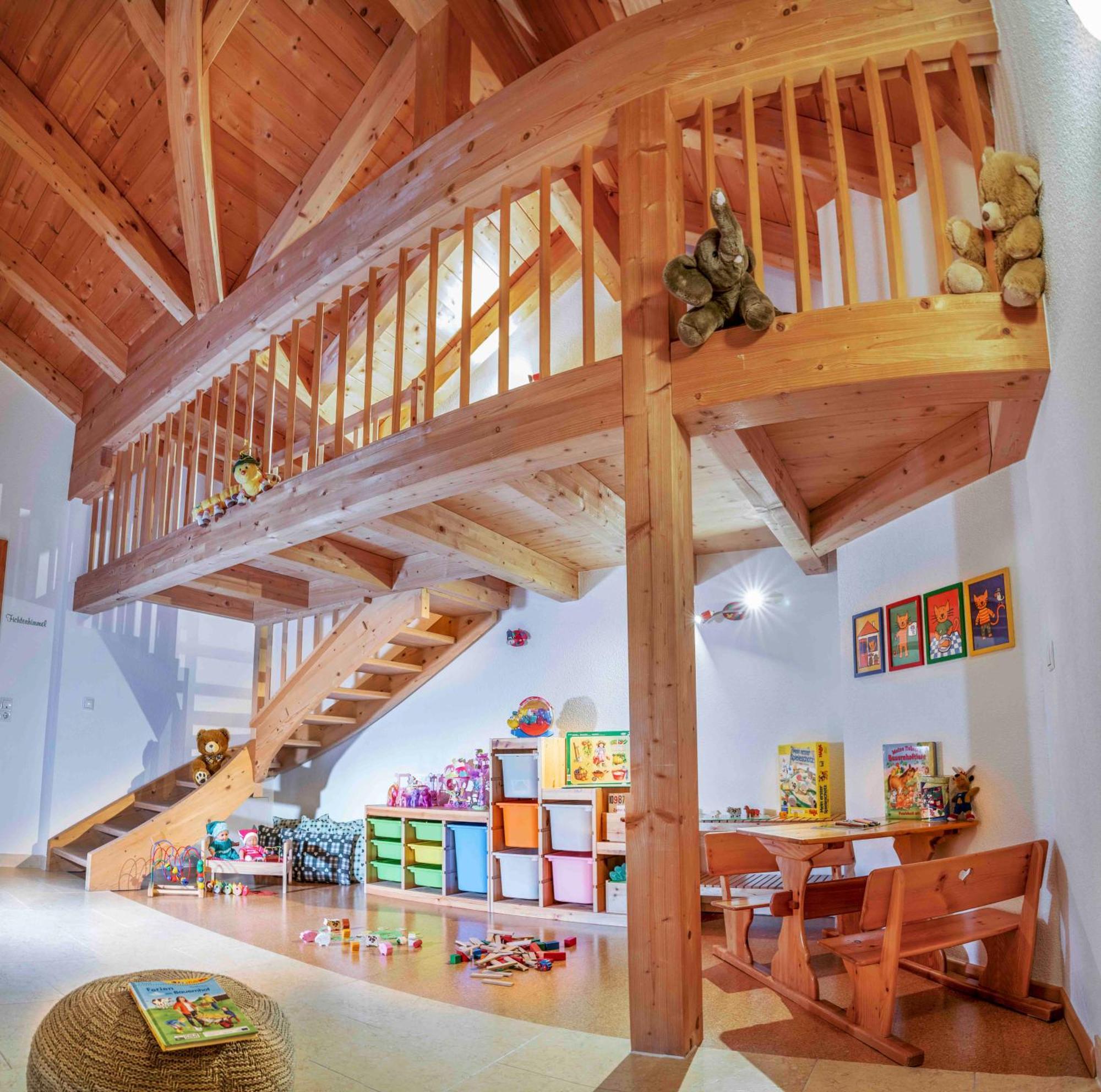 Kinderbauernhof Ierzerhof Arzl im Pitztal Buitenkant foto